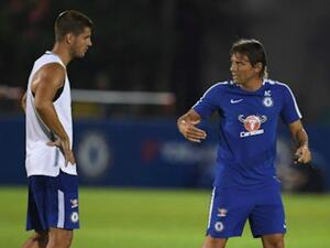 كونتي وموراتا خلال تدريبات تشيلسي