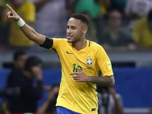 نيمار يواصل التألق