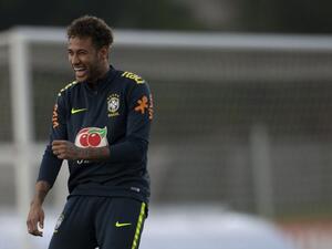 نيمار خلال تدريبات منتخب البرازيل