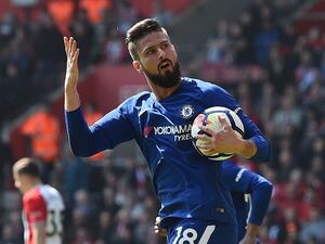 جيرو يقود تشيلسي للفوز