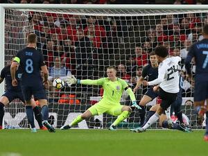 جوردان بيكفورد يحمي عرين إنجلترا في مباراته الدولية الأولى أمام منتخب ألمانيا الذي سجل في مبارياته الـ 13 الماضية جميعها.