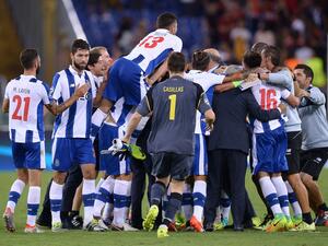 بورتو يضمن التأهل بعد فوزه الساحق