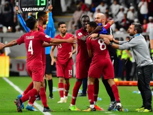 قطر إلى النهائي الذي ستواجه فيه اليابان الجمعة القادمة