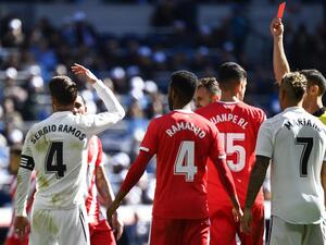 راموس يتلقى البطاقة الحمراء خلال لقاء ريال مدريد وجيرونا