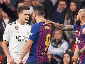 سواريز وريغيلون خلال المباراة