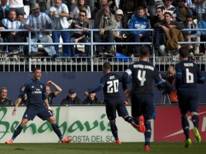 رونالدو يحتفل بهدفه