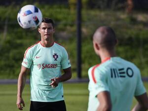 رونالدو (يسار) وبيبي خلال التدريبات