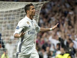 رونالدو يسجل 5 أهداف في مباراتين في شباك العملاق مانويل نوير