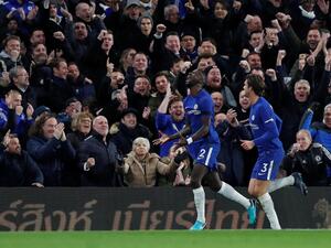 روديغر يحتفل بهدفه أمام جماهير تشيلسي