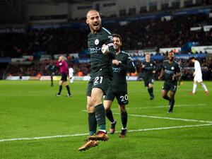 سيلفا يقود مانشستر سيتي لفوز جديد