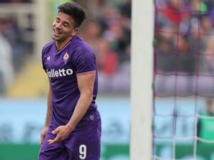 الشاب سيميوني يتألق ويقود الفيولا لانتصار كاسح