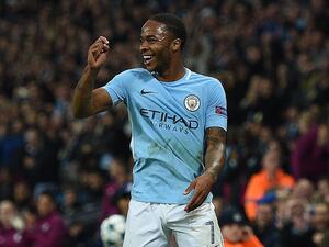 ستيرلينغ يحتفل بهدفه