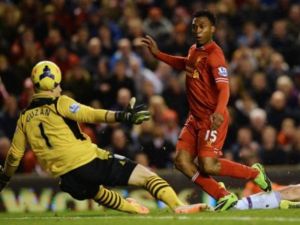 ستوريدج يسجل هدف ليفربول الأول