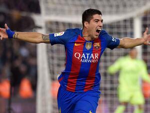 سواريز يحتفل بهدفه