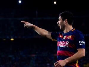 سواريز يحتفل بهدفه