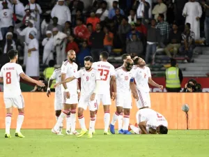 لاعبو الإمارات يحتفلون بالهدف الثاني