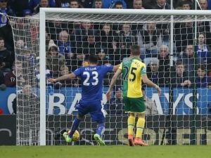 أولوا يسدد محرزاً هدف فوز ليستر سيتي