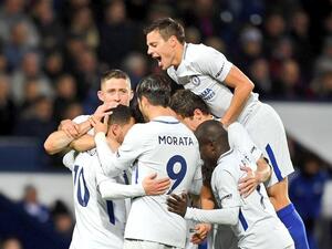 لاعبو تشيلسي يحتفلون بأحد الأهداف