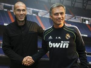 صورة أرشيفية لمورينيو وزيدان