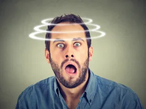 من أسباب الدوخة عند الرجال هبوط معدل السكر في الدم

