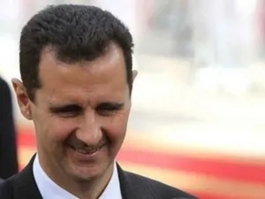 الرئيس السوري بشار الاسد يلقي كلمة خلال ترؤسه لاول جلسة للحكومة الجديدة