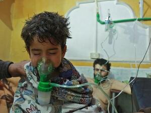 Syrians in a Eastern Ghouta hospital recover from a chemical attack (AFP/FILE)