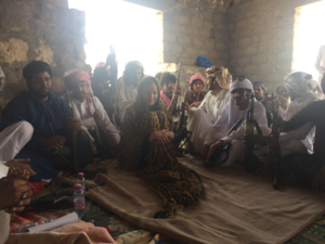 Elisabeth Kendall with Yemeni tribesmen (Elisabeth Kendall)