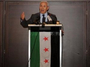 برهان غليون يتحدث خلال مؤتمر اصدقاء الشعب السوري المنعقد في اسطنبول