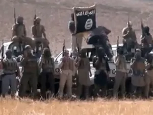 مقاتلون من تنظيم الدولة الاسلامية "داعش"