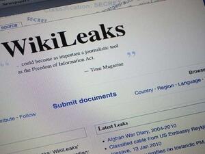 أدلة تثبت تخابر روجر ستون المستشار السابق لترامب مع موقع ويكيليكس