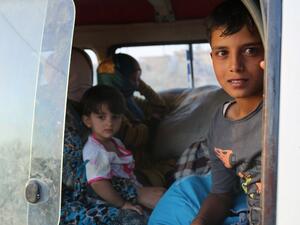 Syrian-Kurds return to the northeastern Syrian city of Hasakeh on August 23, 2016, after regime forces and Kurdish fighters agreed to a truce following a week of clashes. (AFP/Delil Souleiman)