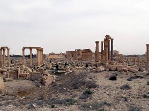 This file photo taken on April 7, 2016 shows Russian army sappers check for mines in the ancient Syrian city of Palmyra. (AFP/Max Delaney)