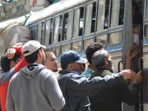 Evacuees board buses with their belongings on top as Syrian rebels and their families were being evacuated from the town of Yalda on the outskirts of Damascus. (AFP/ File Photo)