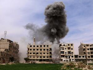 Smoke billows following an airstrike on Ain Tarma, in the eastern Ghouta area, a rebel stronghold east of the capital Damascus on March 27, 2017. (AFP/Mohammed Eyad)