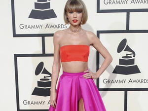 A Colorado man who was wearing a mask and had a knife in his car when he was arrested outside a Beverly Hills home owned by Taylor Swift was released from custody on Tuesday. (Source: Tinseltown - Shutterstock)