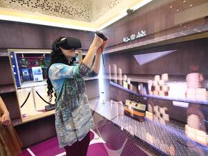 يتأهّل للمشاركة في اللعبة المشوقة كل من يتسوق بقيمة 200 درهم في أي من متاجر «سيتي سنتر معيصم».