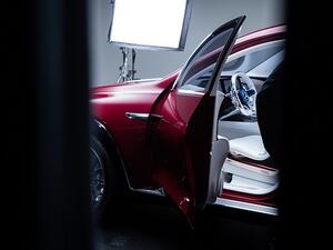 The design of the new concept, based on an exclusive high-end sedan and an SUV, follows the philosophy of Sensual Purity. 