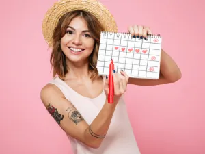 يمكن لإتباعك رجيم وفقدانك الوزن أن يؤثران بشكلٍ كبير على موعد الدورة الشهرية