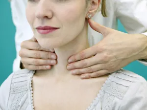 ينصح باستشارة الطبيب أولًا قبل اتخاذ أي إجراء من شأنه المساس بالصحة العامة للإنسان.