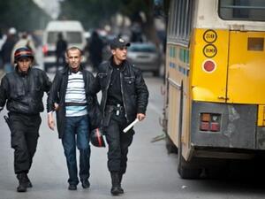 الشرطة تعتقل متظاهرا في تونس/أ.ف.ب