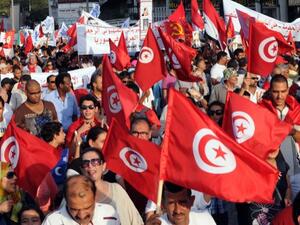 طالب حافظ قائد السبسي المدير التنفيذي لحزب نداء تونس ونجل الرئيس، بتغيير الحكومة 