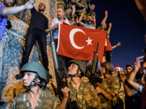 قوات الأمن شنت أكثر من 15 عملية مداهمة حتى الآن