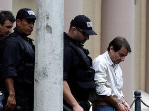 الناشط اليساري المتطرف الإيطالي السابق شيزاري باتيستي