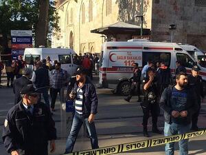 Police on site at the scene of an alleged suicide bombing in Bursa, Turkey, April 27, 2016. (Twitter/Anadolu Agency)