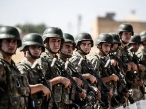 Turkish soldiers on the Syrian border. (AFP/ File Photo)