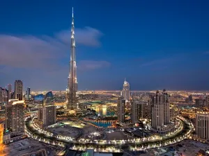 الإمارات دوراً بارزاً في المنطقة العربية، إذ عززت قوتها العسكرية بشكل كبير 