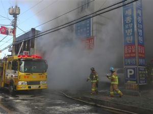 Seven people were injured when a fire broke out in the kitchen of a flat at Tiger Building in Sharjah's Al Tawoon area. (AFP/ File Photo)

