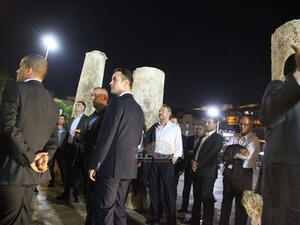 الرئيس بانتظار فتح ابواب المدرج الاثري 