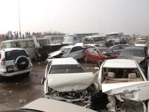 وفاة طفلين واصابة 3 بحادث تدهور مركبه في الاردن