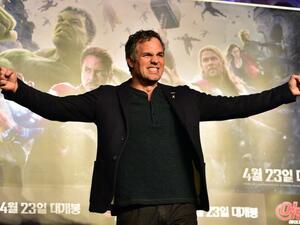 Mark Ruffalo poses for a photo session during a press conference to promote Marvel's "Avengers /AFP